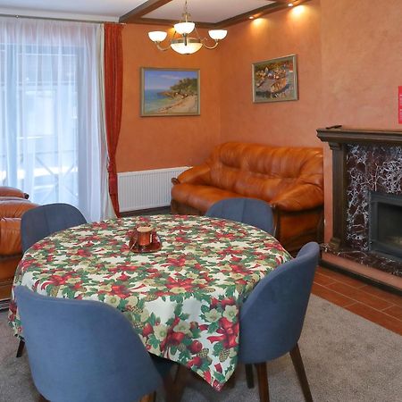 Iris Hotel Bukovel Ngoại thất bức ảnh