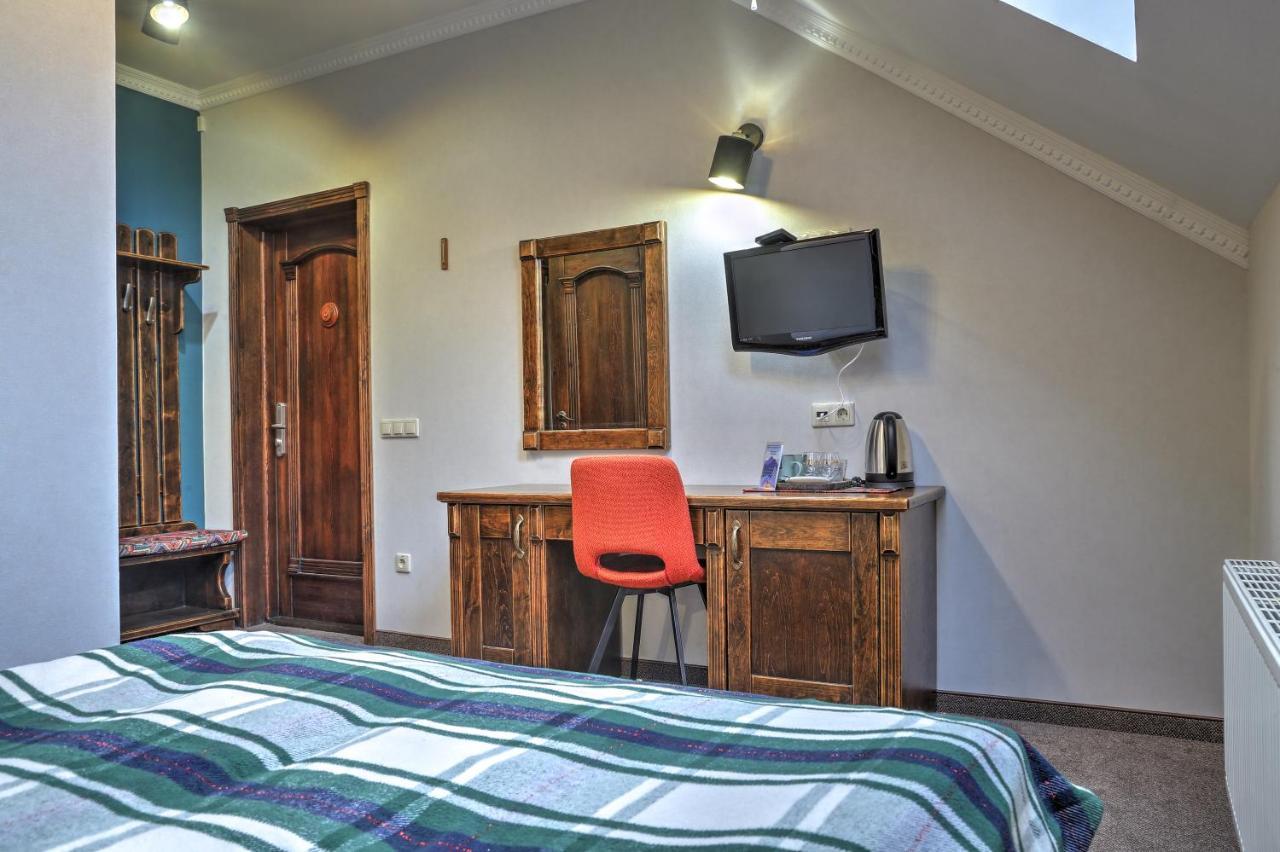 Iris Hotel Bukovel Ngoại thất bức ảnh